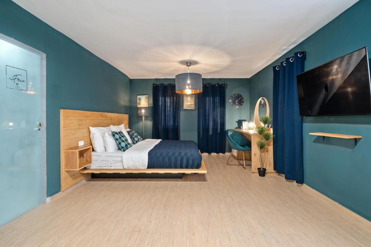 Hotel La Finca - Luxury Suites Hotel Beersheba Exterior photo