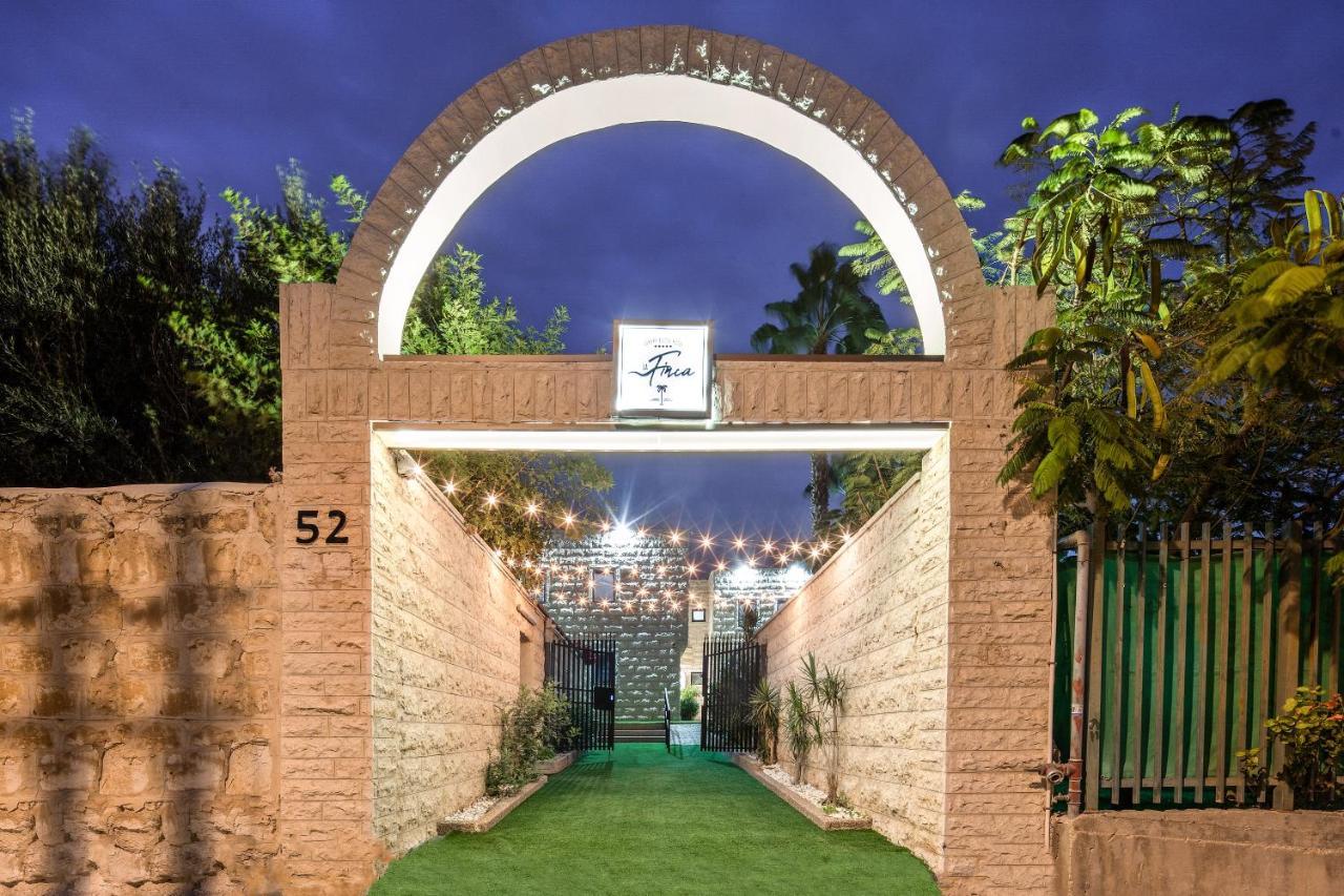 Hotel La Finca - Luxury Suites Hotel Beersheba Exterior photo