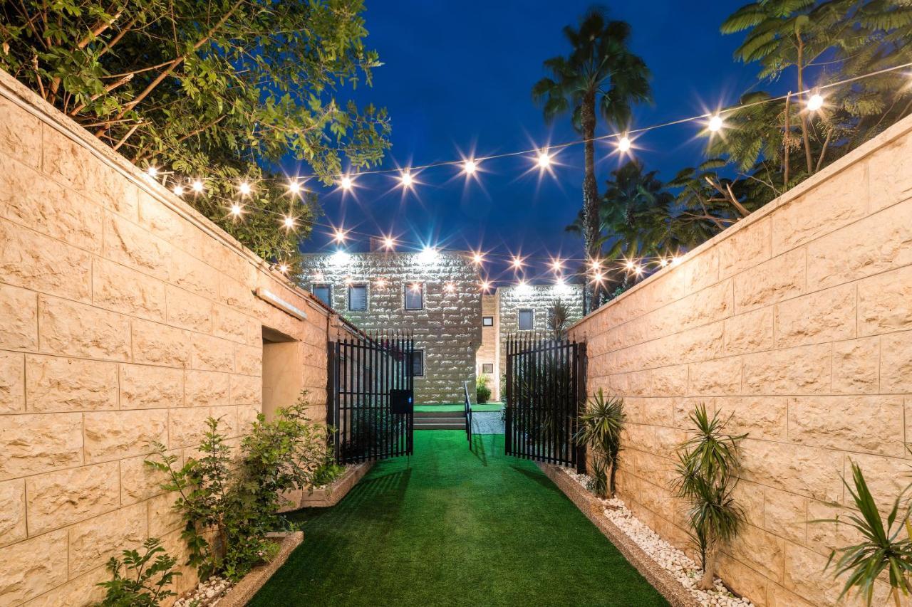 Hotel La Finca - Luxury Suites Hotel Beersheba Exterior photo