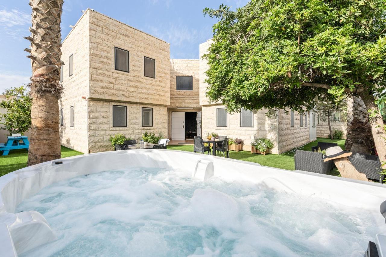 Hotel La Finca - Luxury Suites Hotel Beersheba Exterior photo